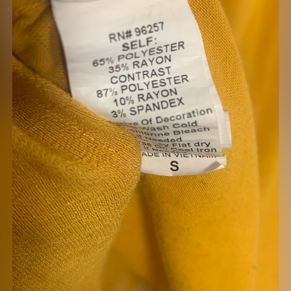 Boho Front Tie Blouse - Picture 4 of 4